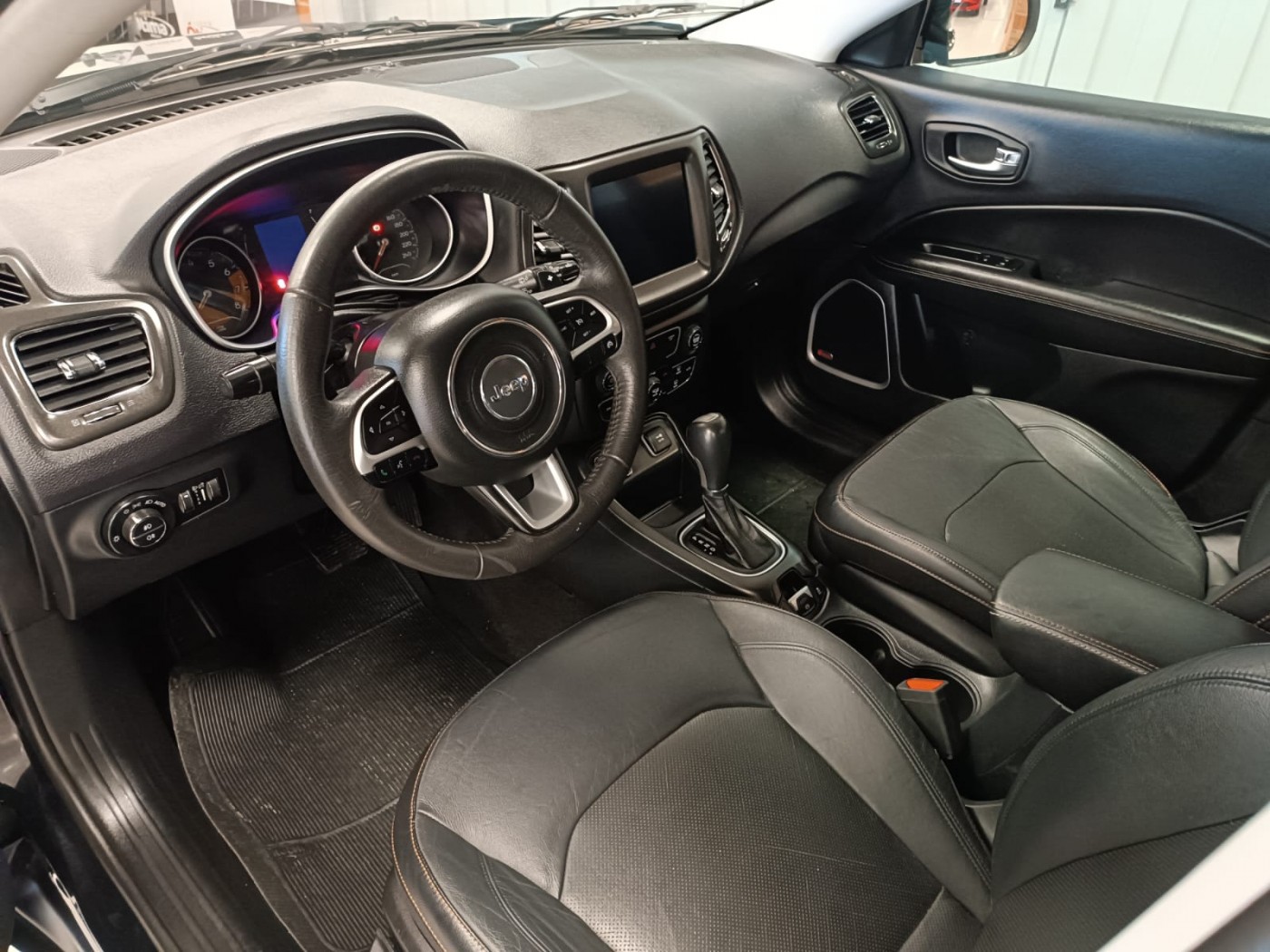 JEEP COMPASS LONGITUDE FLEX - Foto 3