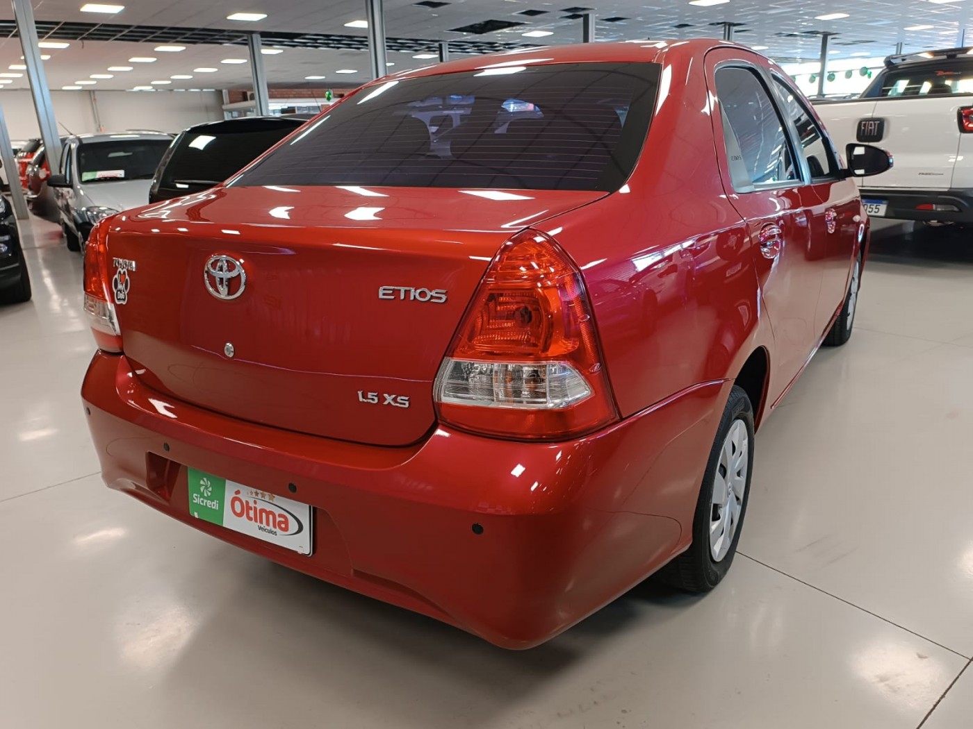 TOYOTA ETIOS XS 1.5 - Foto 8