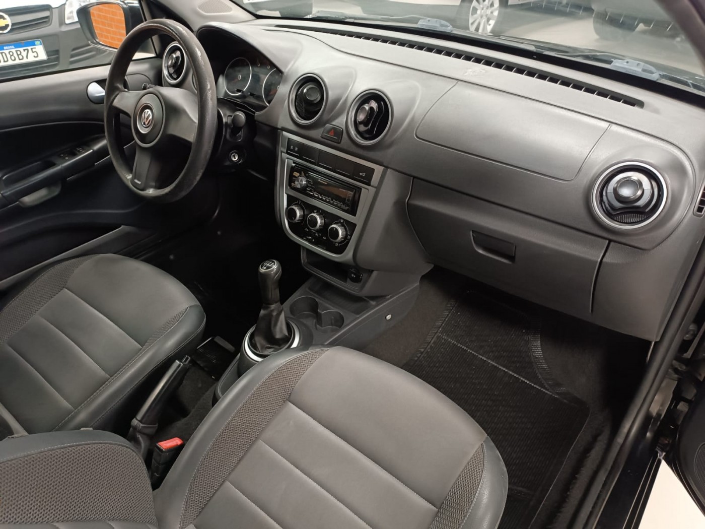 VW GOL SERIE 25 ANOS 1.0 - Foto 4