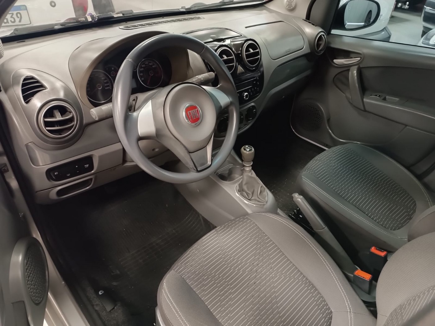 FIAT PALIO ATTRACTIVE 1.0 - Foto 3