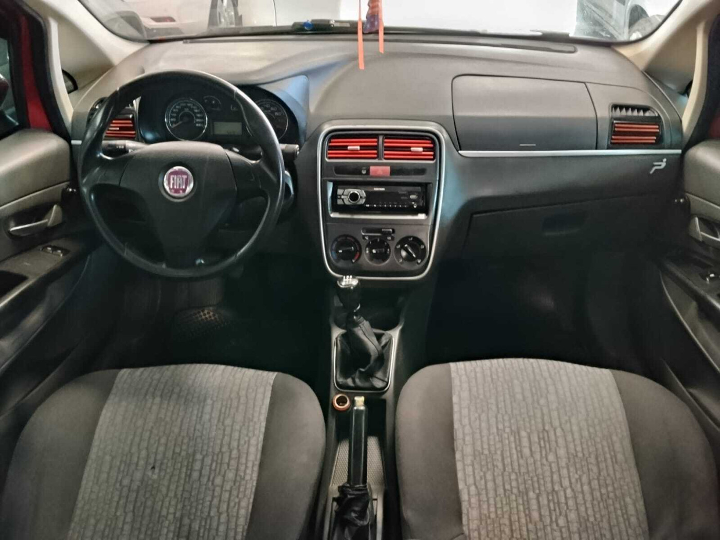 FIAT PUNTO ESSENCE 1.6 - Foto 5