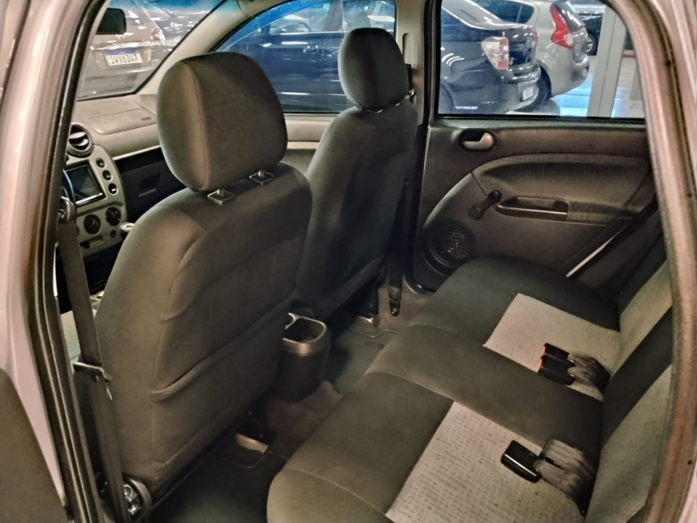 FORD FIESTA SEDAN 1.6 - Foto 6