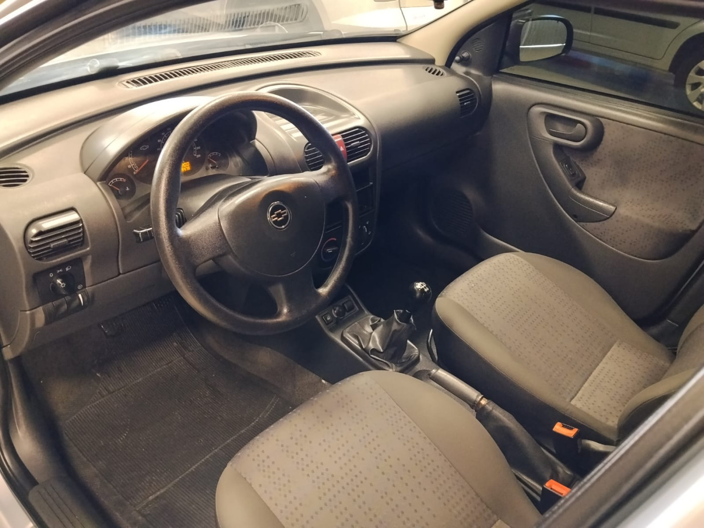 GM CORSA MAXX 1.4 - Foto 3