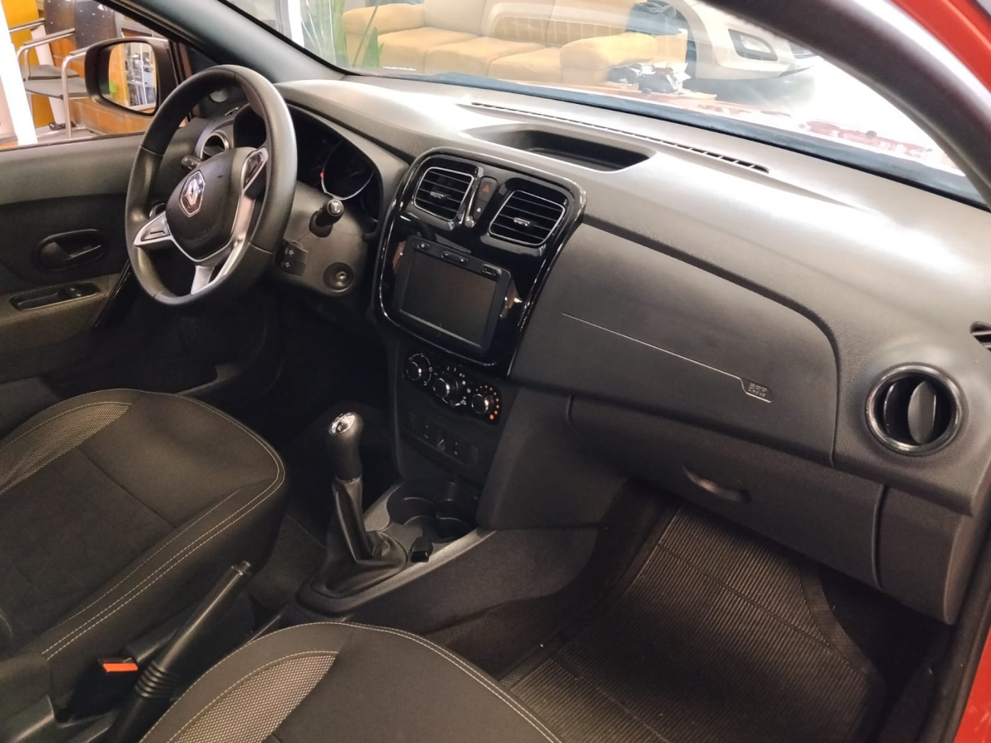 SANDERO STEPWAY 1.0 - Foto 4
