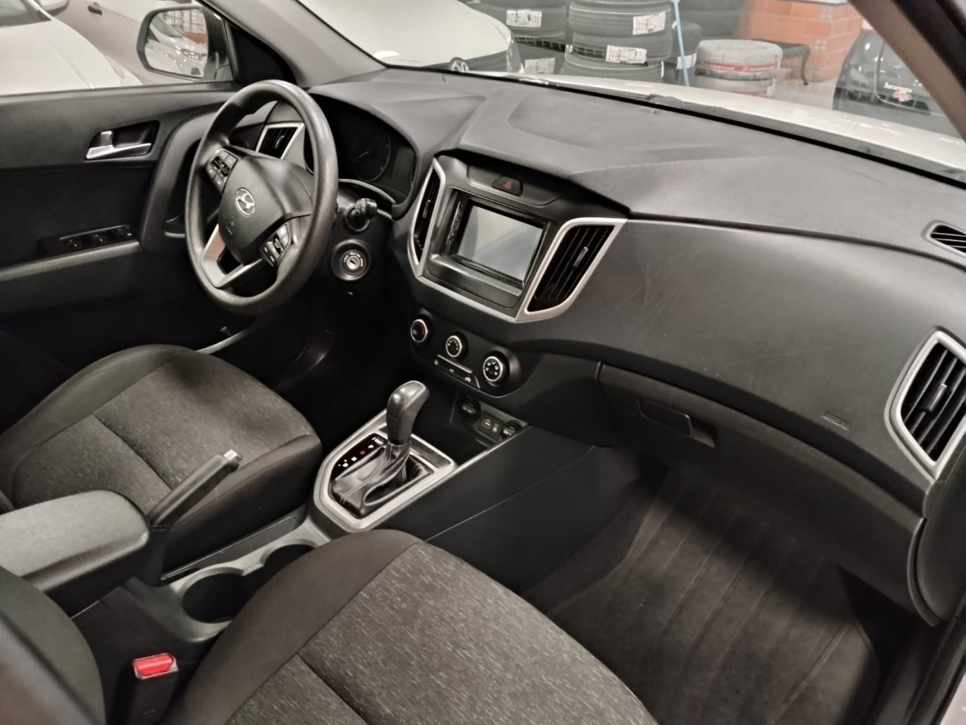 HYUNDAI CRETA ACTION 1.6 - Foto 4
