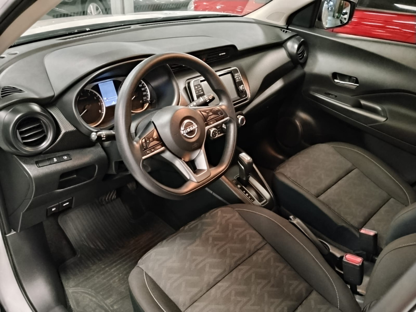NISSAN KIKCS SENSE 1.6 - Foto 3