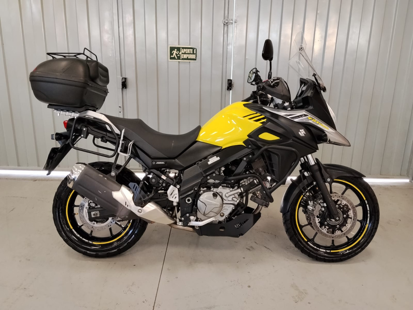 SUZUKI V-STROM 650 - Foto 2