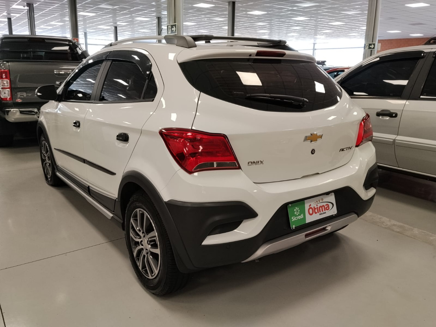 GM ONIX ACTIV 1.4 AUT - Foto 8