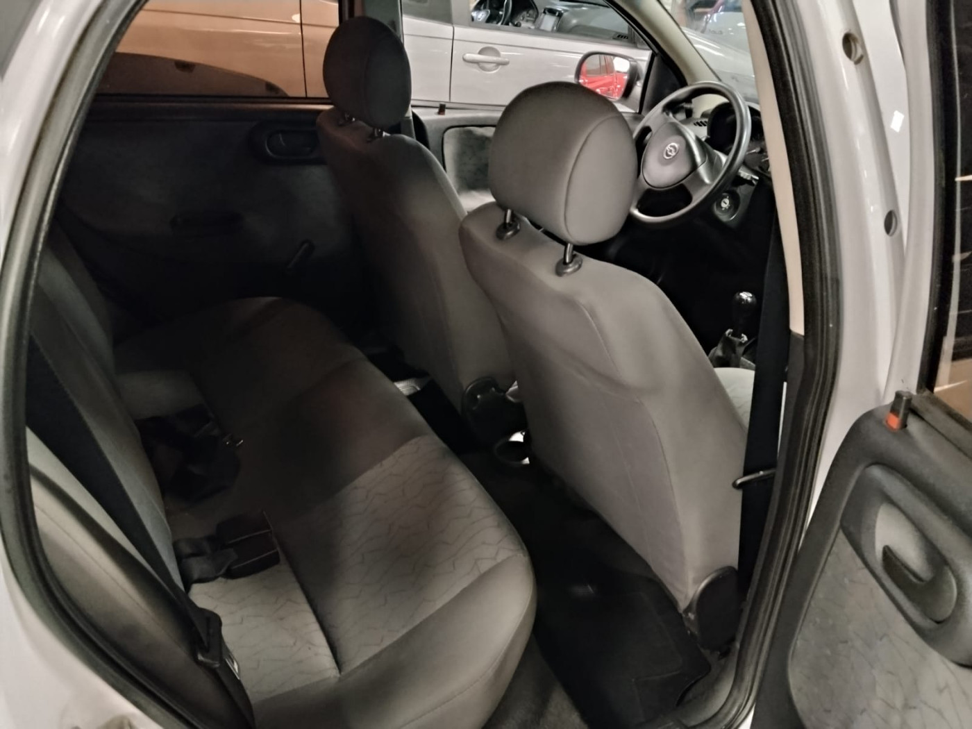 GM CORSA HB 1.0 - Foto 7