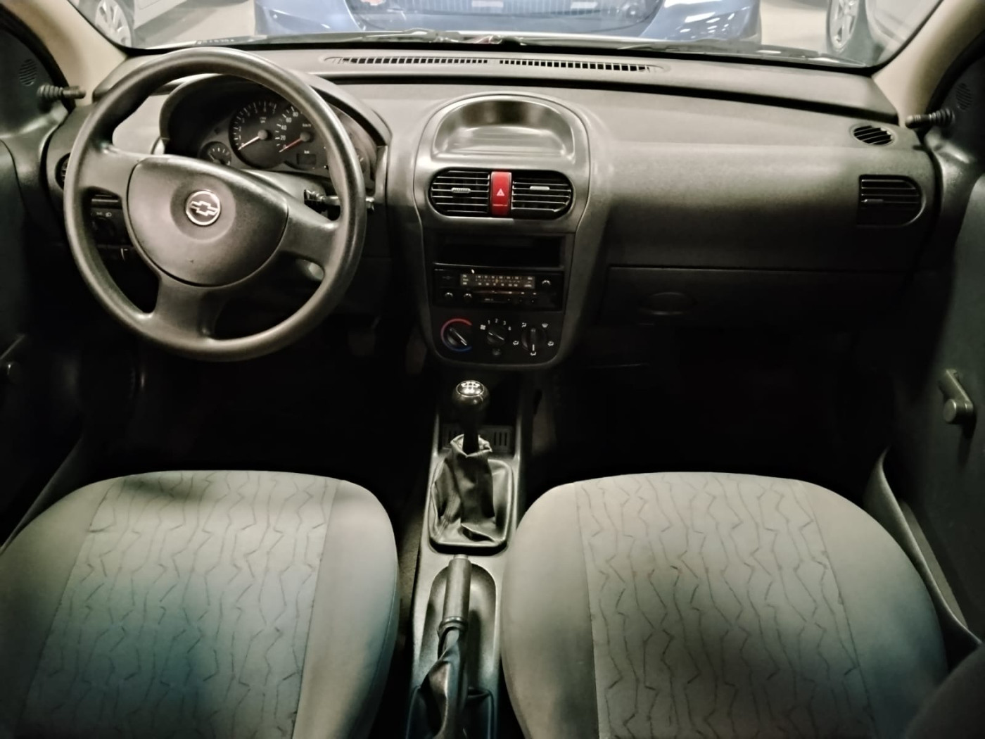 GM CORSA HB 1.0 - Foto 5
