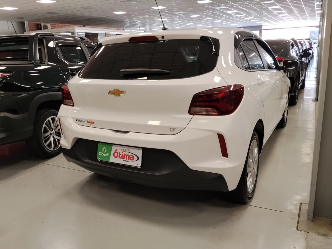 GM ONIX LT 1.0 - Foto 8