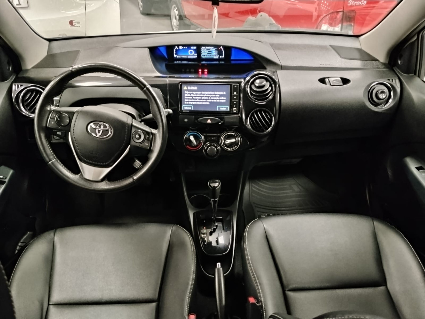 TOYOTA ETIOS CROSS 1.5 AT - Foto 5
