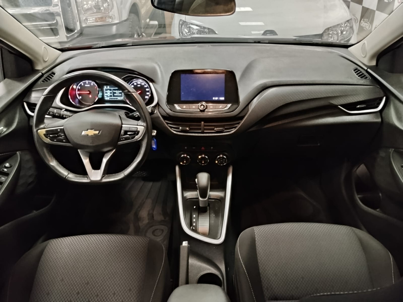GM ONIX PLUS 1.0T AUT - Foto 4