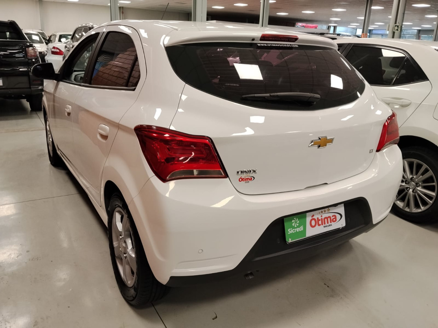 GM ONIX LT 1.0 - Foto 8