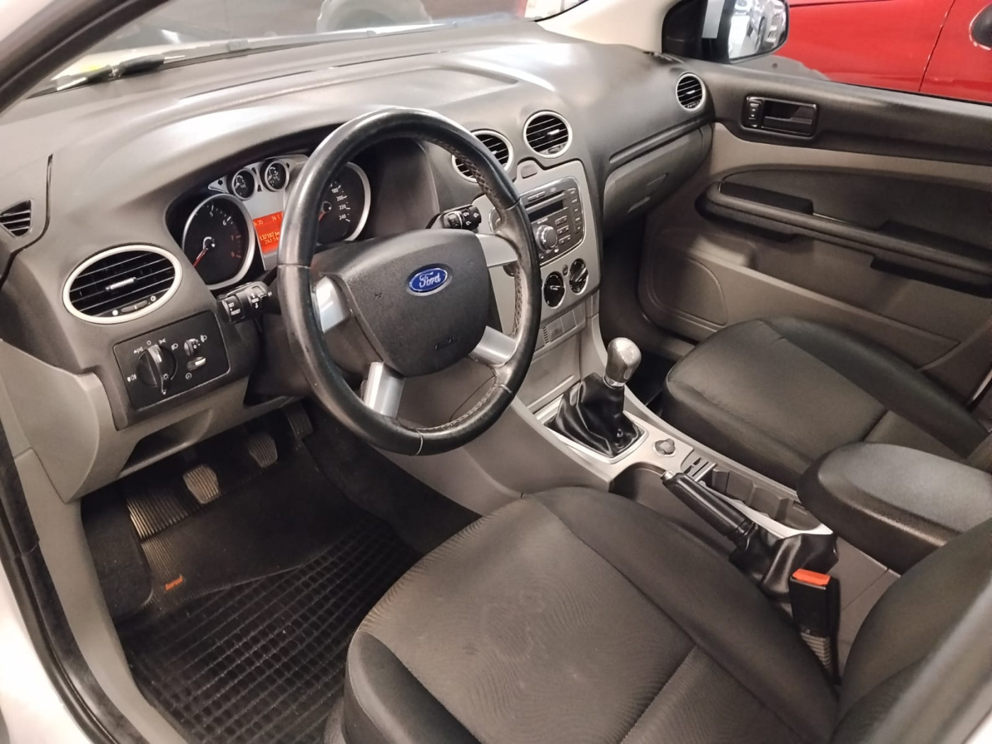 FORD FOCUS 1.6 - Foto 3