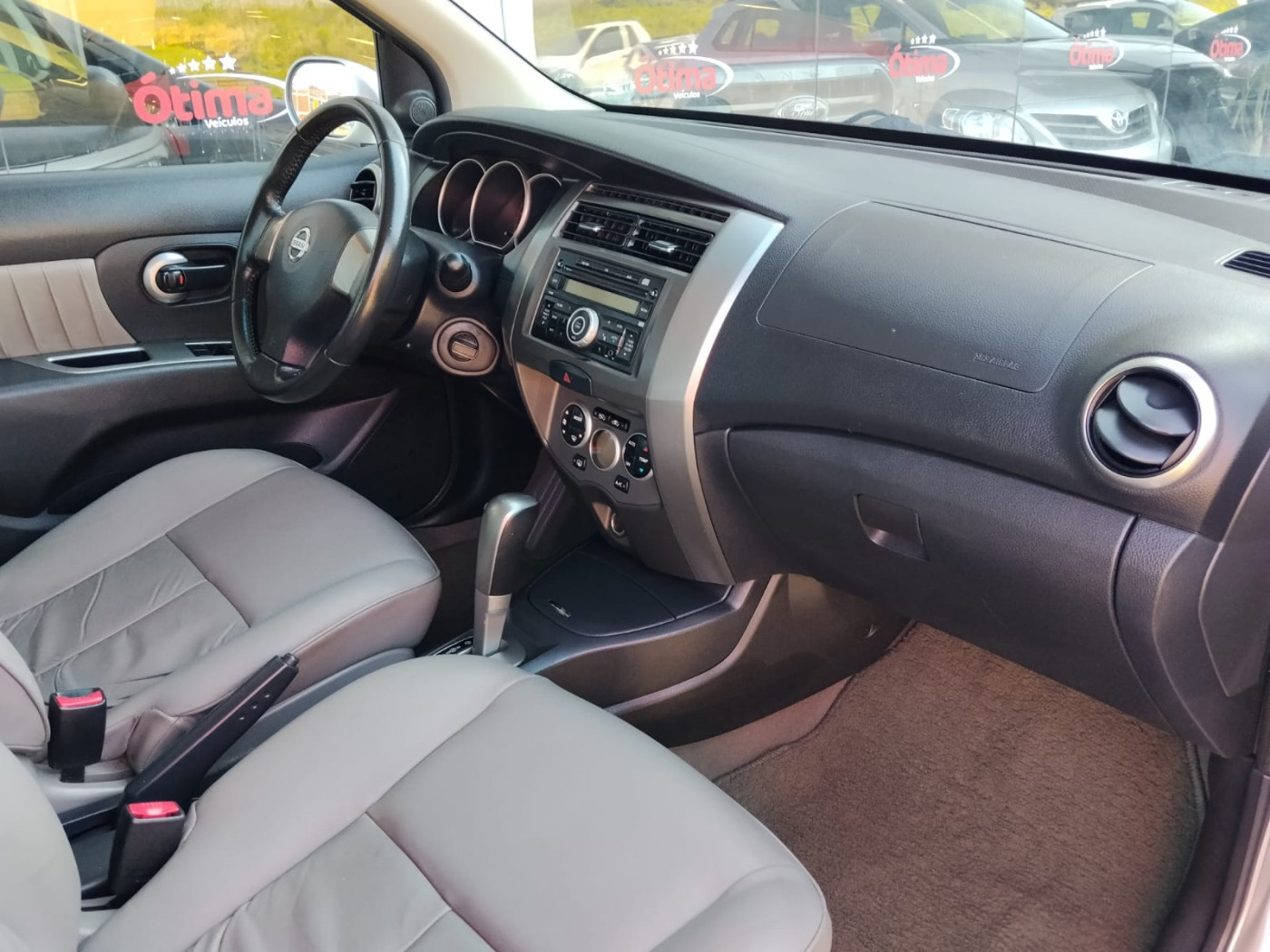 NISSAN LIVINA GRAND 1.8 AT 7 LUGARES - Foto 4