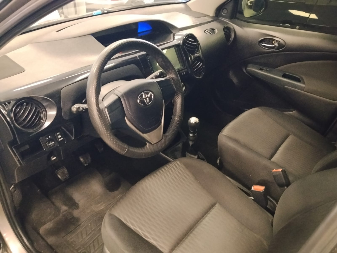 TOYOTA ETIOS 1.5X - Foto 3