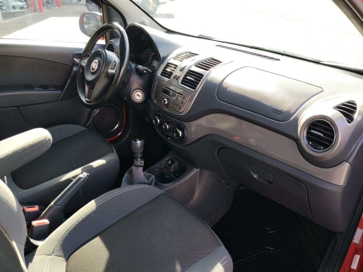 FIAT GRANSIENA ESSENCE 1.6 - Foto 4