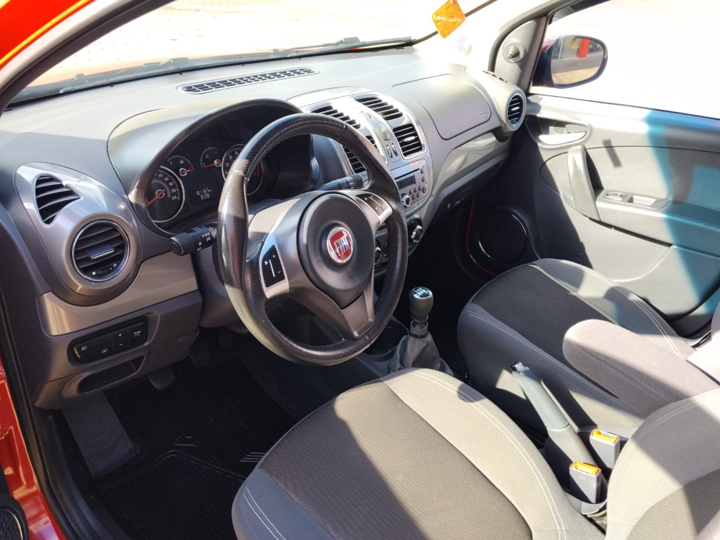 FIAT GRANSIENA ESSENCE 1.6 - Foto 3