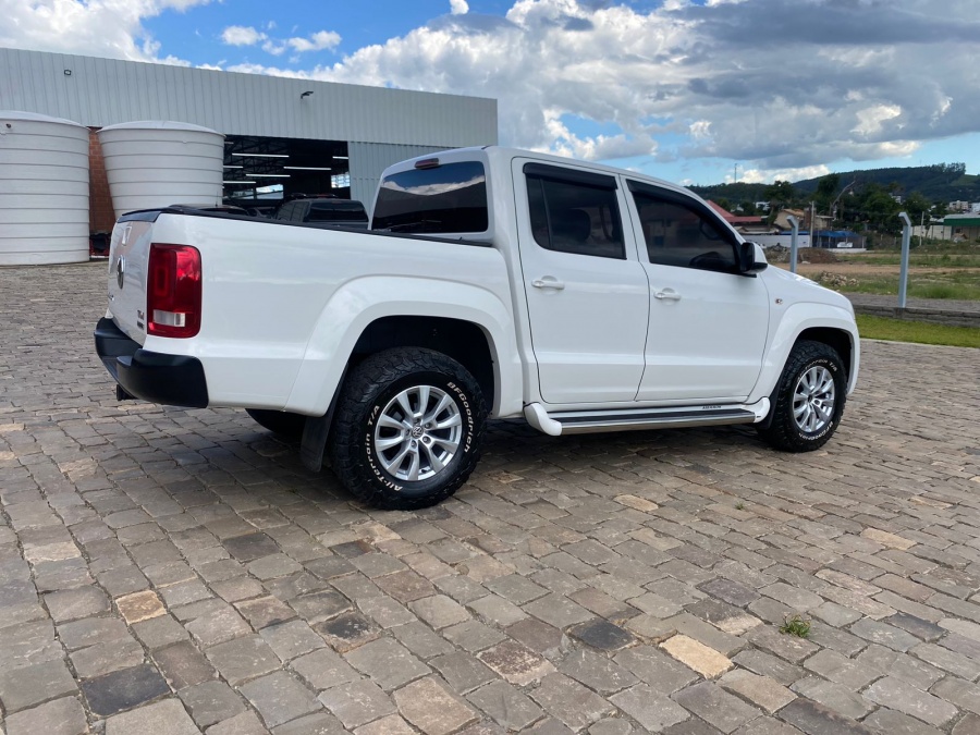 VW AMAROK TRENDLINE DIESEL 2018 AT - Foto 7