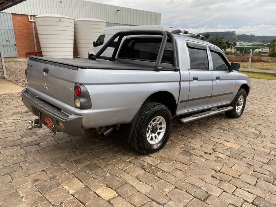 MITSUBISHI L200 GL 4X4 DIESEL 2009 - Foto 9