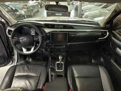 TOYOTA HILUX SRX 2.8 4X4 DIESEL AT - Foto 5
