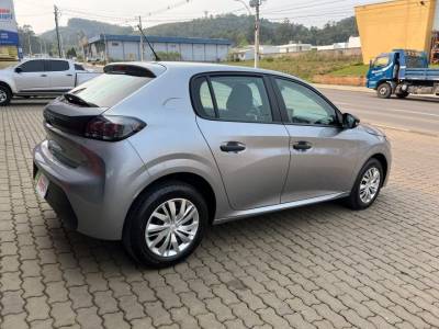 PEUGEOT 208 LIKE 2024 - Foto 8
