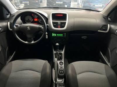 PEUGEOT 207 XR 1.4 2013 - Foto 7