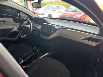 PEUGEOT 2008 ALLURE - Foto 3