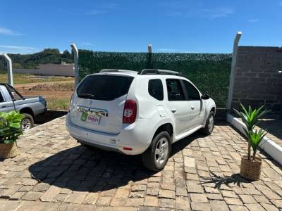 RENAULT DUSTER 2.0  - Foto 9