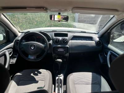RENAULT DUSTER 2.0  - Foto 8