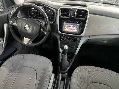 RENAULT LOGAN DYNAMIQUE 1.6 2016 - Foto 4