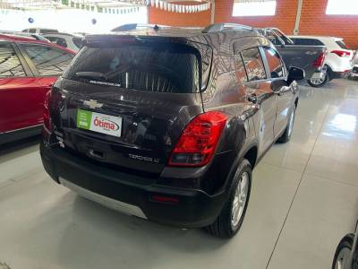 TRACKER LT 1.8 2016 AUTOMÁTICA - Foto 7