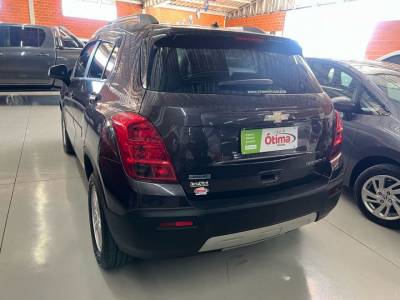 TRACKER LT 1.8 2016 AUTOMÁTICA - Foto 6