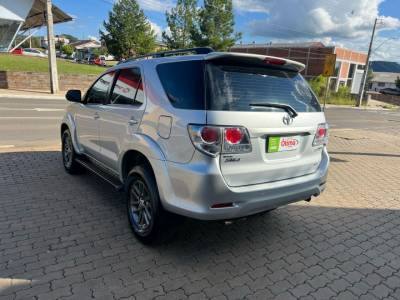 TOYOTA HILUX SW4 SR FLEX 2015 - Foto 13