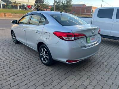 YARIS SEDAN 1.5 AUTOMATICO 2019 - Foto 11