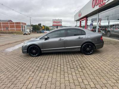 CIVIC LXL  - Foto 8
