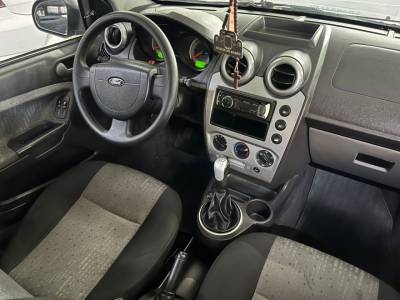 FORD FIESTA SEDAN 1.6 2013 - Foto 4