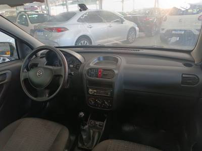 GM CORSA HATCH 1.4 UNICO DONO - Foto 5