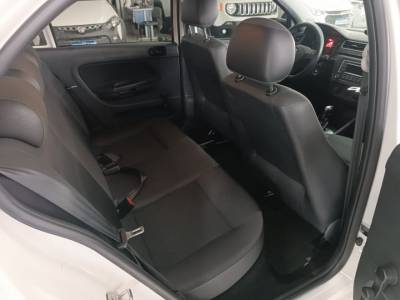 VW VOYAGE 1.6 AUTOMATICO - Foto 5