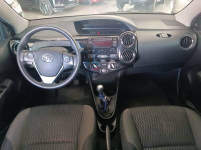 TOYOTA ETIOS XS 1.5 UNICO DONO - Foto 4