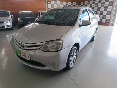 TOYOTA ETIOS XS 1.5 UNICO DONO - Foto 2