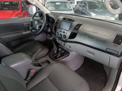 TOYOTA HILUX CD DIESEL 4X4 SR - Foto 4