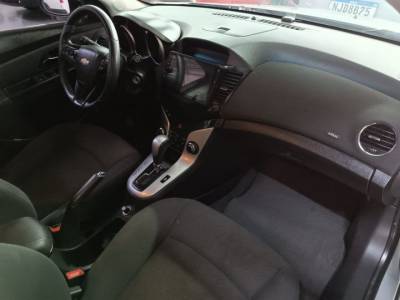 GM CRUZE SEDAN LT - Foto 4