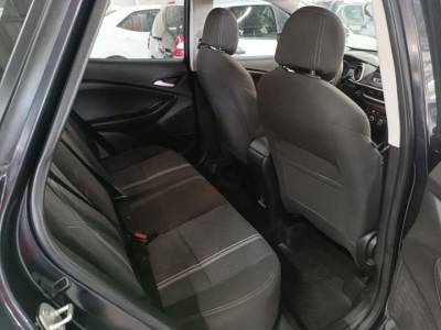 GM TRACKER LT 1.0 - Foto 6