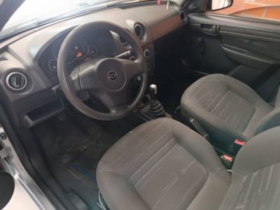 GM PRISMA MAXX 1.4 - Foto 3