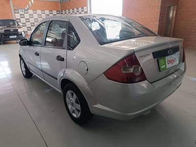 FORD FIESTA SEDAN 1.6 - Foto 7