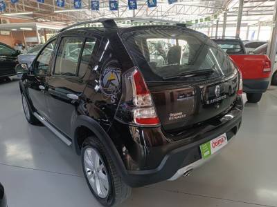 RENAULT SANDERO STEPWAY 1.6 AUTOMATICO - Foto 8