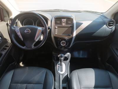 NISSAN VERSA SL 1.6 - Foto 5