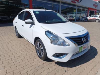 NISSAN VERSA SL 1.6 - Foto 1